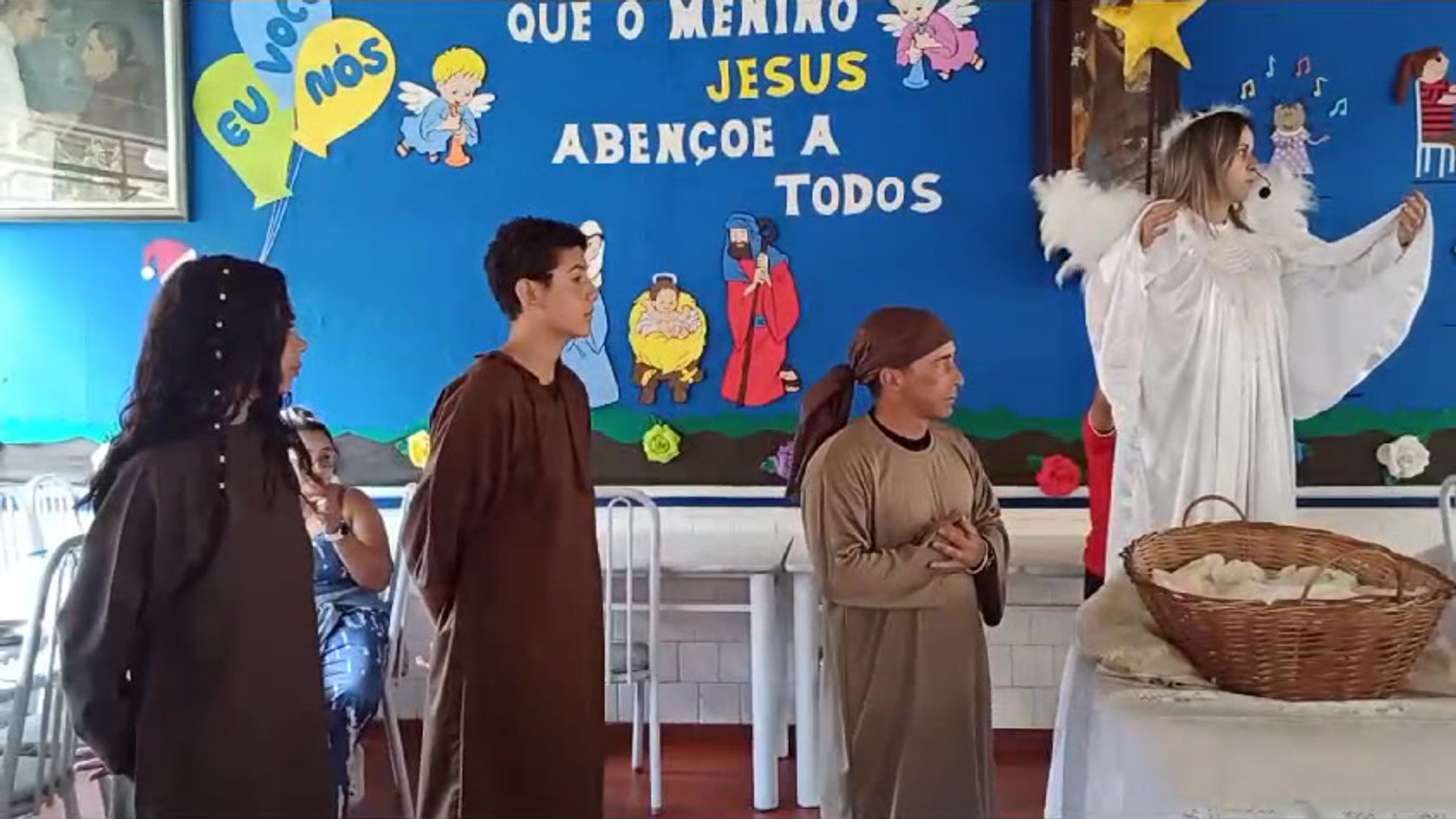 CELEBRANDO O NATAL DE JESUS E COM JESUS